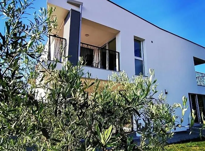 Gostinjska kuća La Mar 4*