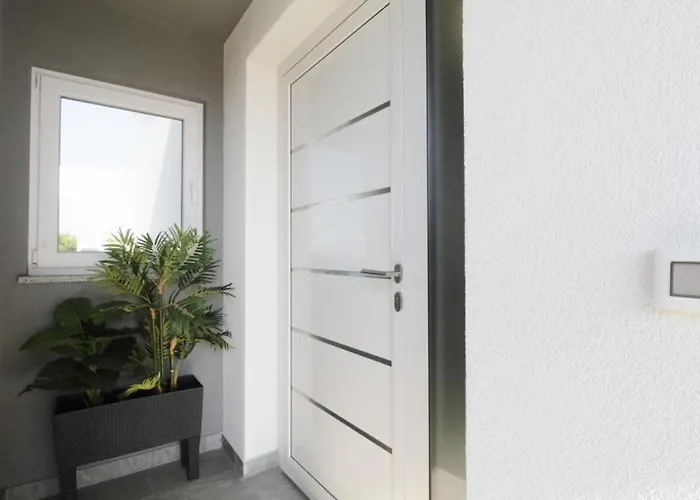 La Mar Gostinjska kuća 4*